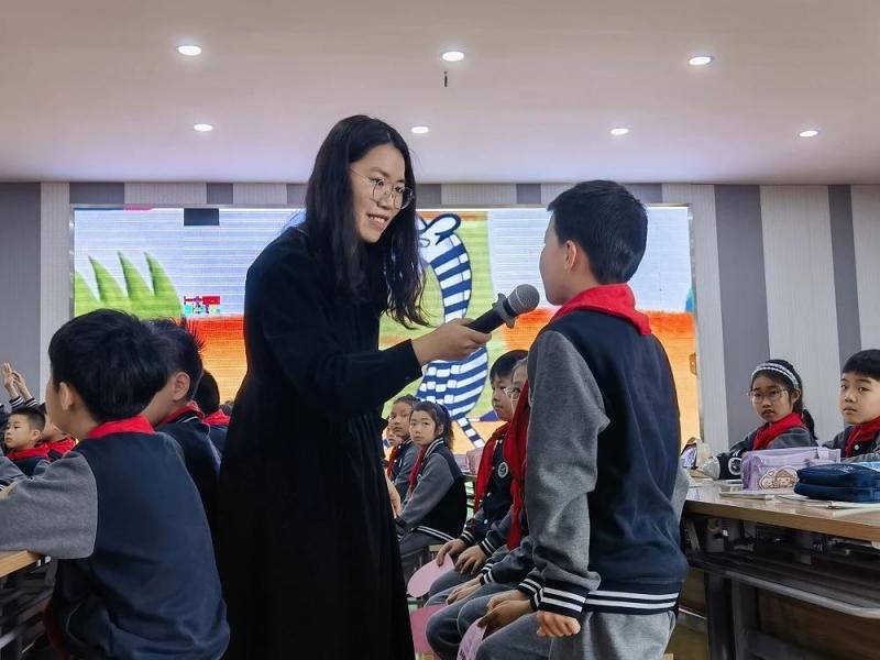 陈雯梅.jpg 陈雯梅.jpg