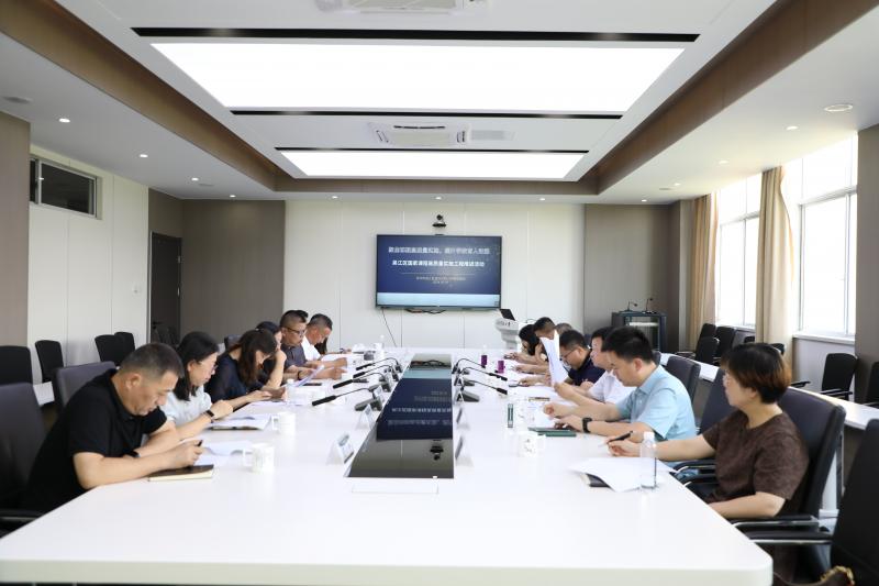 AY9A5653.JPG AY9A5653.JPG